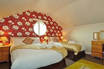 Frühstückspension Pembroke House 4*