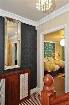 Pembroke House Bed & Breakfast