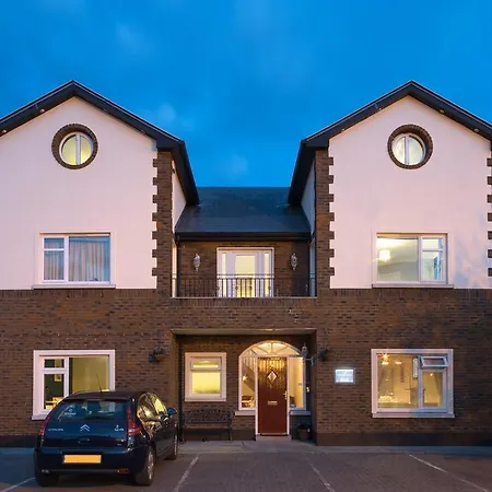 Bed & Breakfast Pembroke House