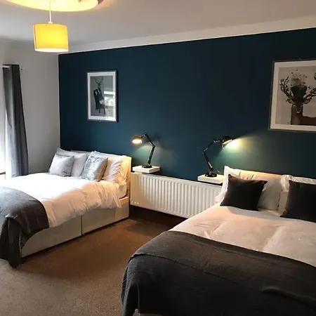 Pembroke House Bed & Breakfast