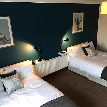 Bed & Breakfast Pembroke House 4*