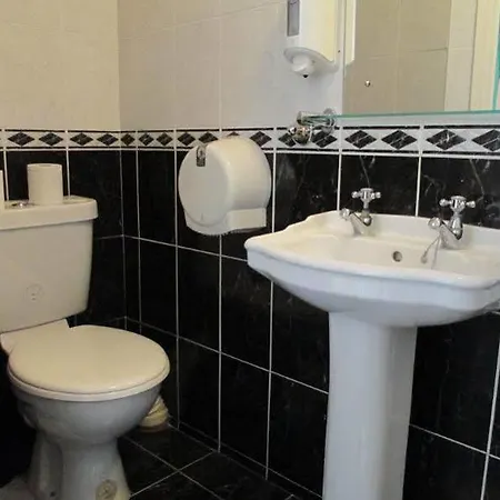 Pembroke House Bed & Breakfast Galway