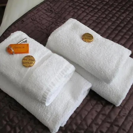 Pembroke House Bed & Breakfast 4*